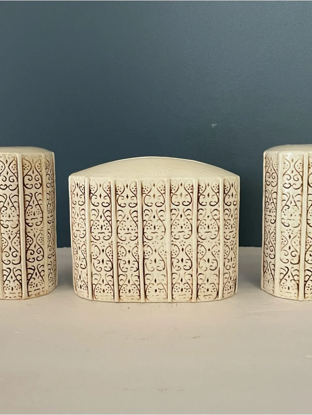 Vintage Sears Roebuck Pioneer Woman Salt Pepper Set and  Napkin Holder‎
